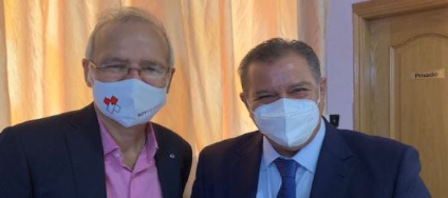 Apoyo del Dr. Beltrán al Dr. Manuel Martínez-Sellés Apoyo del Dr. Beltrán al Dr. Manuel Martínez-Sellés