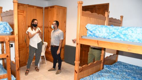 L&acute;espai compta amb 44 llits i conselleria es far&agrave; c&agrave;rrec conselleria de la manutenci&oacute; i costos de l&acute;allotjament dels temporers. 