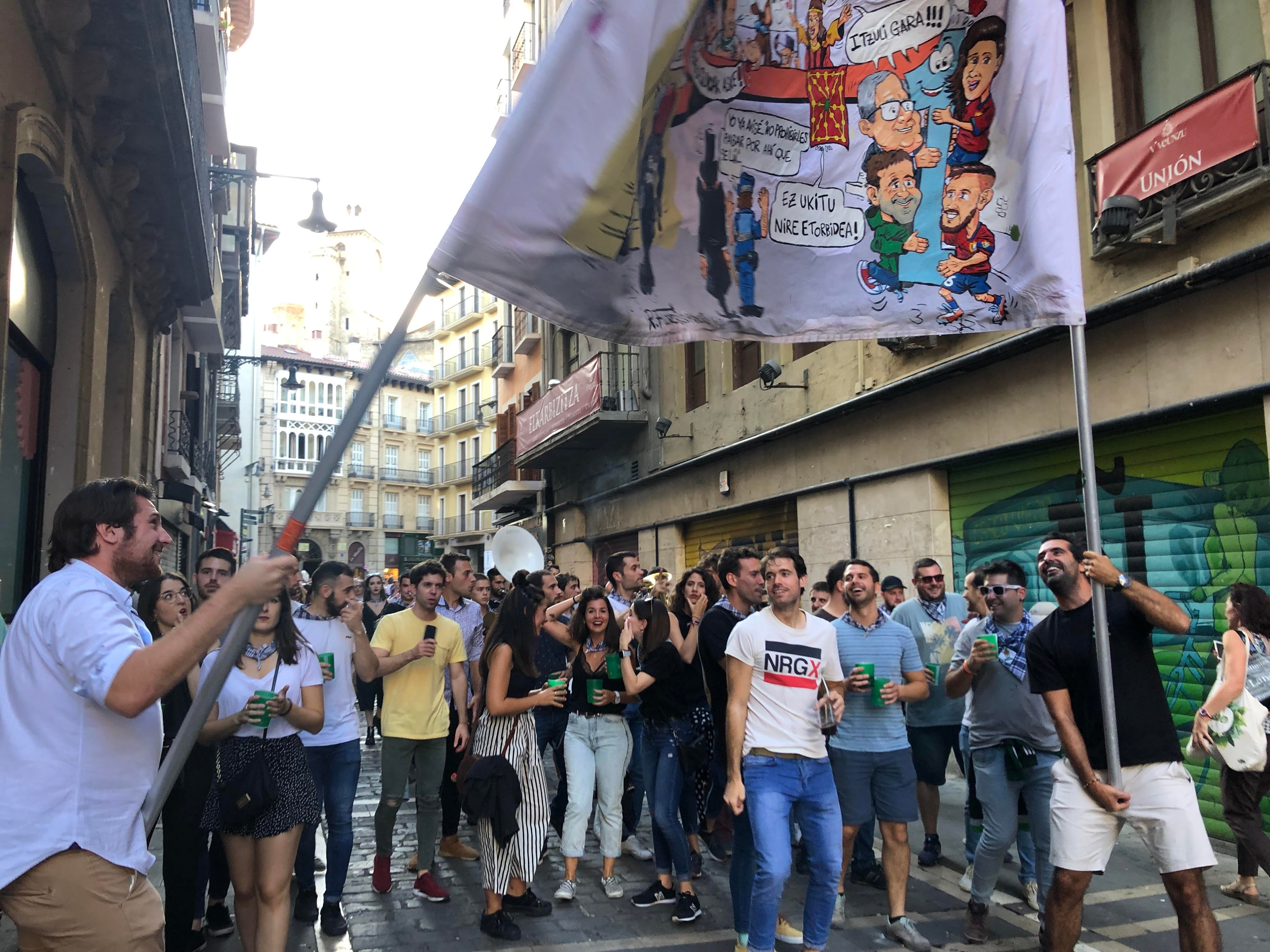 La Comisión de Fiestas critica la "prohibición" a varios locales de realizar actos culturales en San Fermín Txiki La Comisión de Fiestas critica la "prohibición" a varios locales de realizar actos culturales en San Fermín Txiki