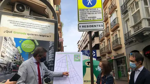 La calle San Antón ya es peatonal Restricciones al paso de vehículos por el centro