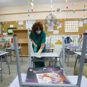 Limpieza en un colegio Limpieza en un colegio