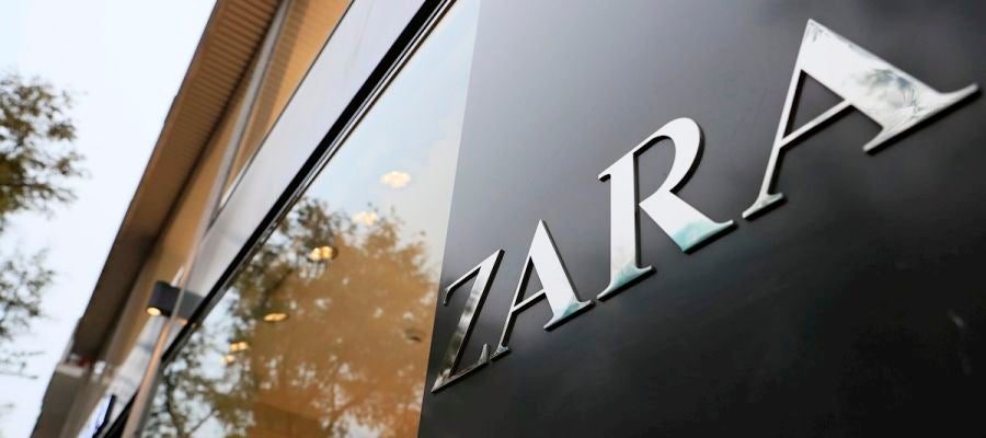 Fachada de una tienda de Zara Fachada de una tienda de Zara