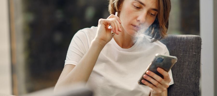 ¿Cómo afectan los cigarrillos electrónicos y el tabaco convencional a la salud de la naturaleza? ¿Cómo afectan los cigarrillos electrónicos y el tabaco convencional a la salud de la naturaleza?