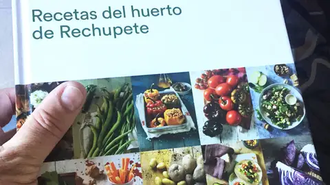 Recetas del huerto de Rechupete Alfonso López ten novo libro "Recetas del huerto de "Rechupete" e ven a presentalo a Se nos Va la Olla con Paco Sarria e Rubén Amorín