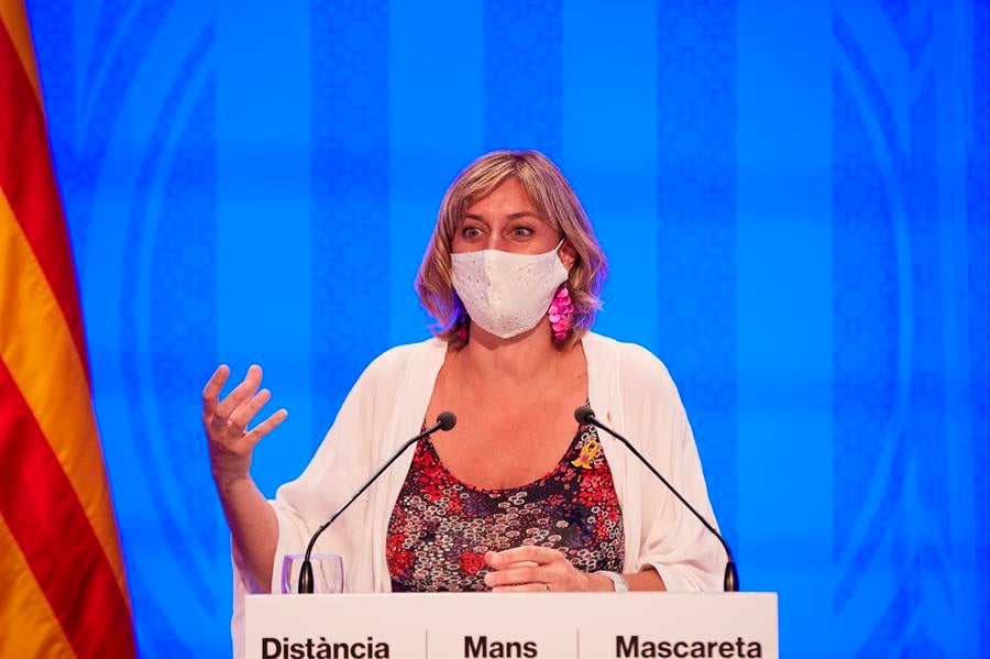 El govern demana reduir al màxim l'activitat social i estudia noves restriccions El govern demana reduir al màxim l'activitat social i estudia noves restriccions
