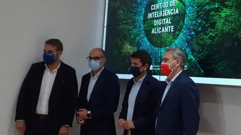 El Presidente provincial y los rectores en la presentación de CENID El Presidente provincial y los rectores en la presentación de CENID