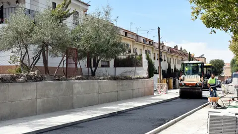 Obras en la vía de servicio de la carretera de Piedrabuena Obras en la vía de servicio de la carretera de Piedrabuena