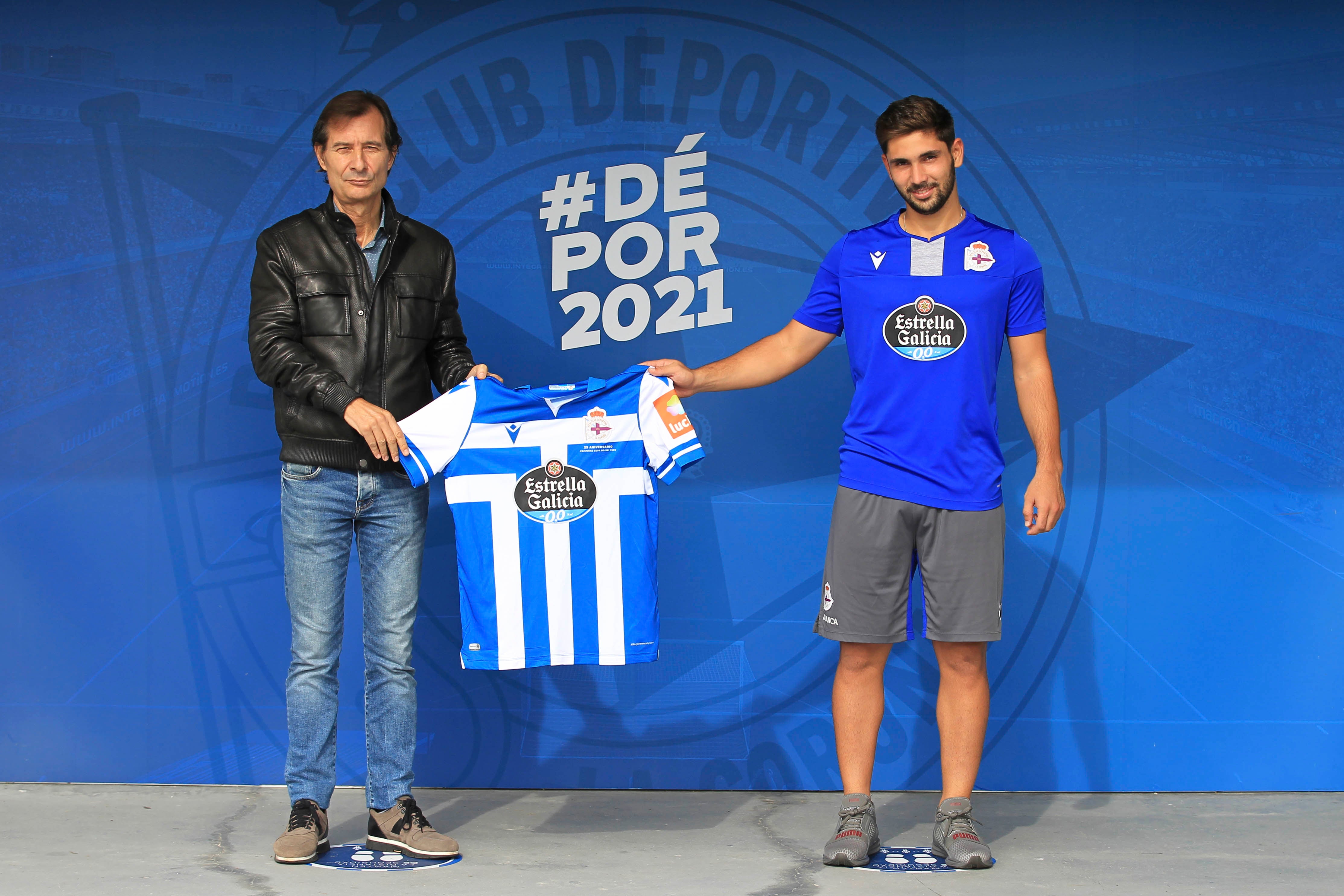 Uche Agbo, entrenando en Abegondo y Rui Costa, presentado y lesionado Uche Agbo, entrenando en Abegondo y Rui Costa, presentado y lesionado