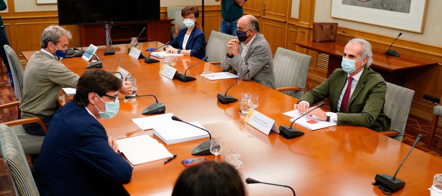 Reunión entre el ministro Salvador Illa y el consejero de Sanidad de Madrid Reunión entre el ministro Salvador Illa y el consejero de Sanidad de Madrid