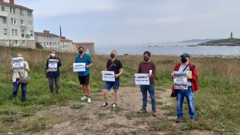 Miembros de la Asociaci&oacute;n de vecinos de La Ba&ntilde;ou