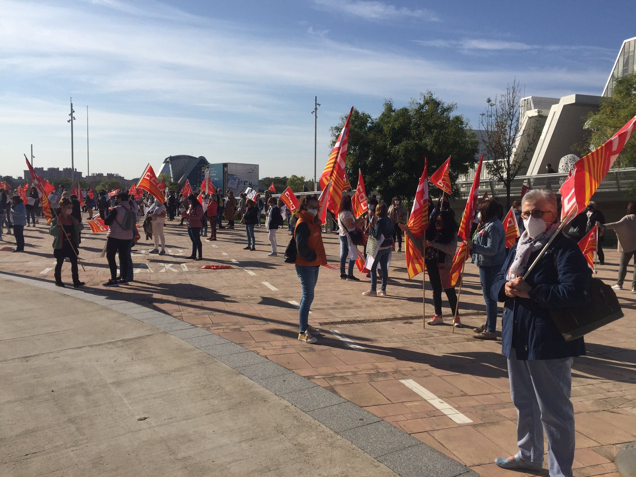 Las monitoras de comedor piden garantías de los grupos burbujas Las monitoras de comedor piden garantías de los grupos burbujas