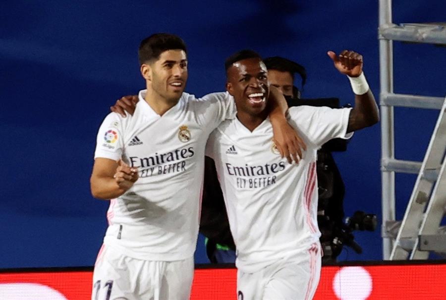 Vinicius desatasca y Courtois salva a un Madrid muy flojo ante el Valladolid Vinicius desatasca y Courtois salva a un Madrid muy flojo ante el Valladolid
