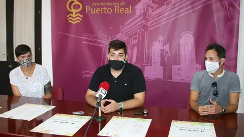 Instantes de la presentación de la exposición en el Ayuntamiento Instantes de la presentación de la exposición en el Ayuntamiento