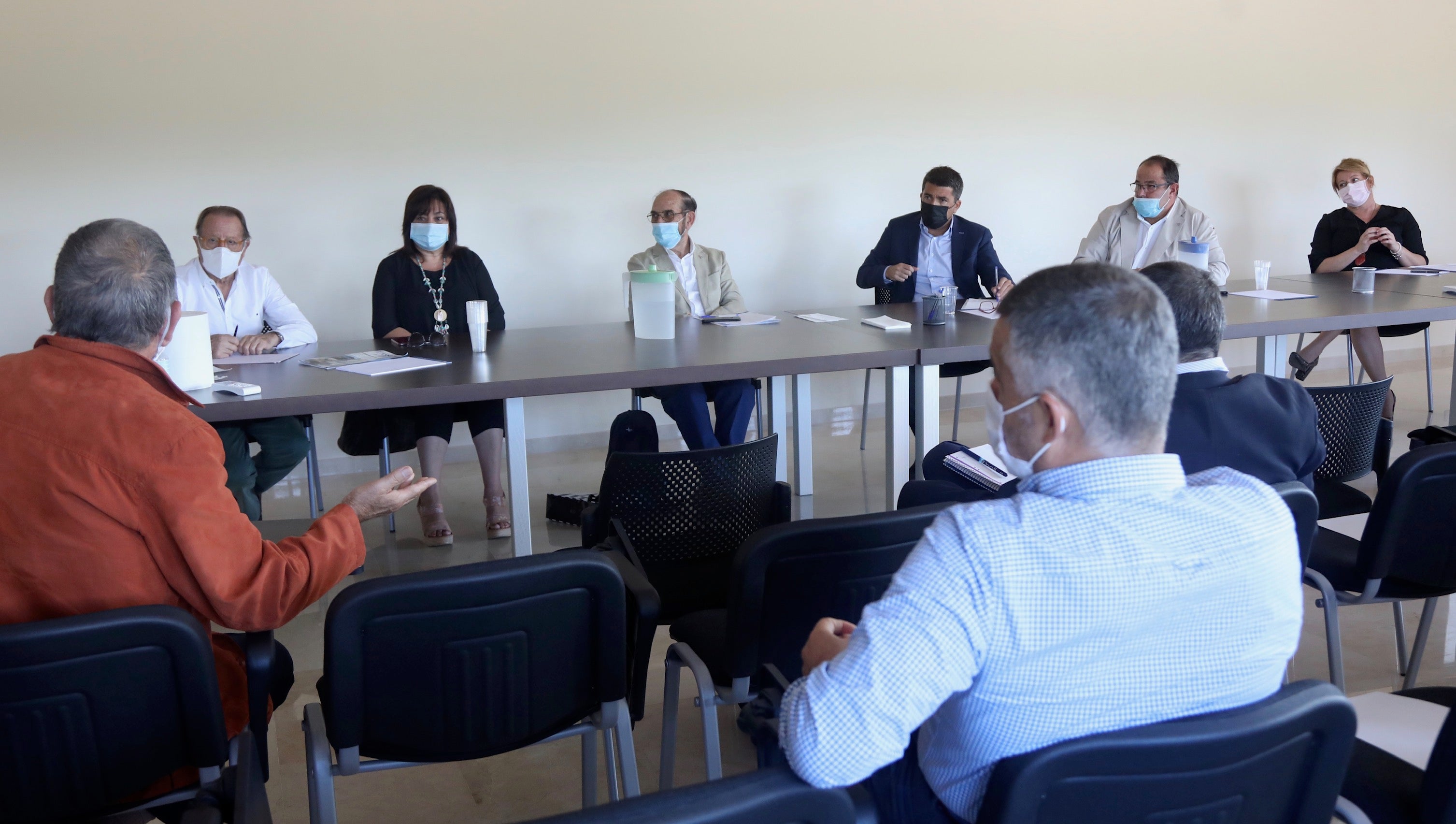 La Diputación respalda a los usuarios del Vinalopó frente a la decisión unilateral de la Confederación del Júcar La Diputación respalda a los usuarios del Vinalopó frente a la decisión unilateral de la Confederación del Júcar