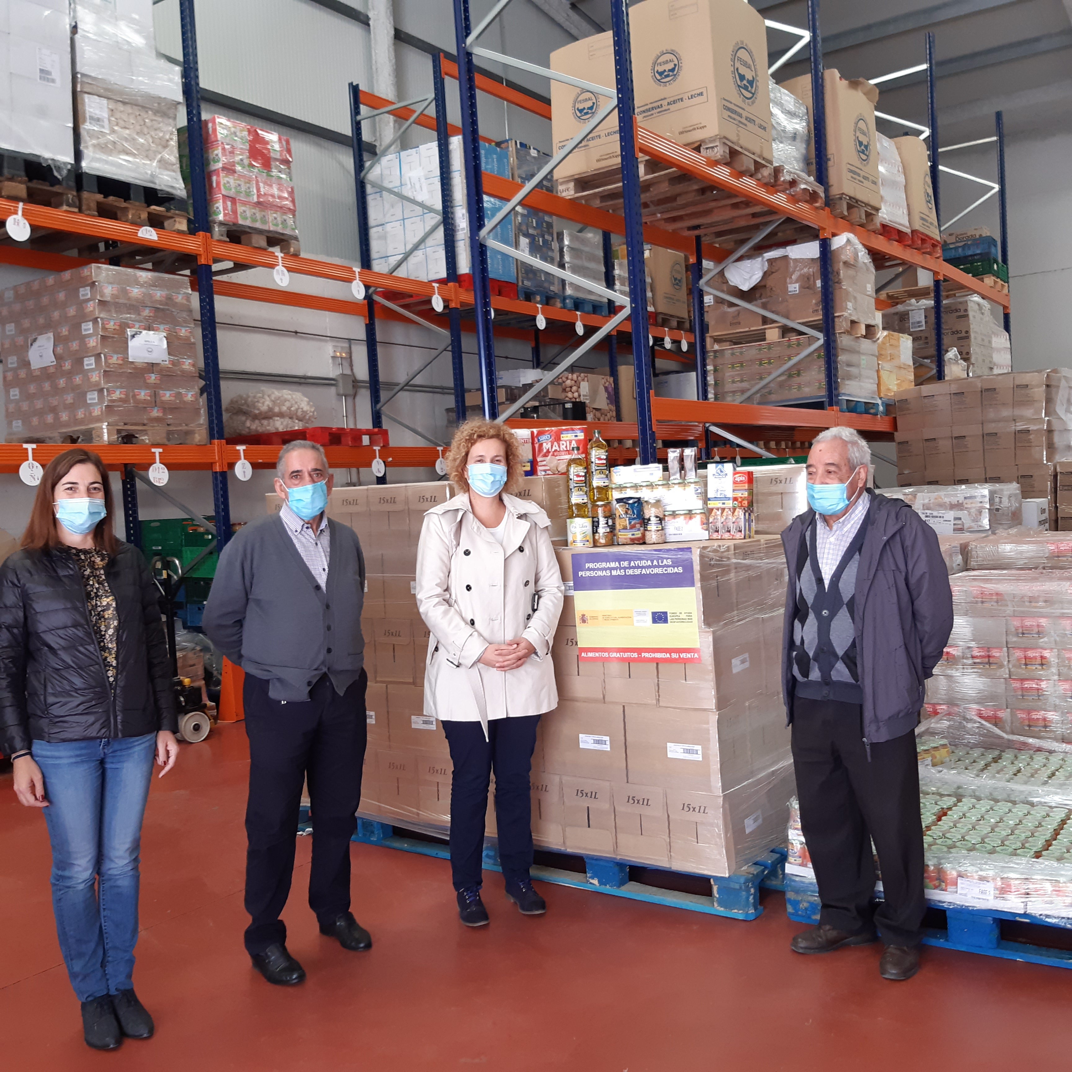 73.000 kilos de alimentos de ayuda a personas necesitadas 73.000 kilos de alimentos de ayuda a personas necesitadas