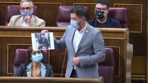  Rufi&aacute;n: "Vox tiene aqu&iacute; 52 diputados, pero en total tiene 53 porque tiene uno en la Zarzuela"
