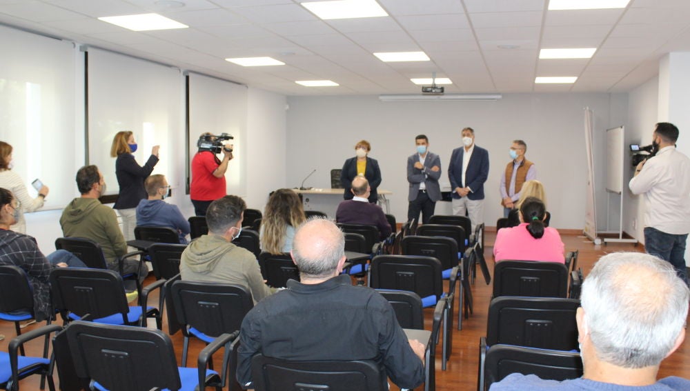 Delegada de la Junta en taller de empleo Criptana