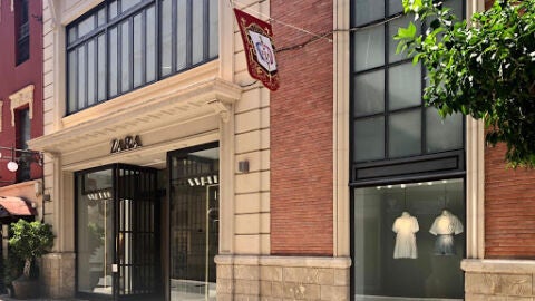 Edificio en el que est&aacute; la tienda de Zara en Elche.