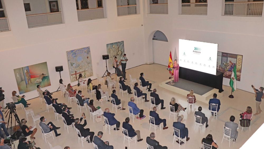 Instantes de la presentación en Cádiz
