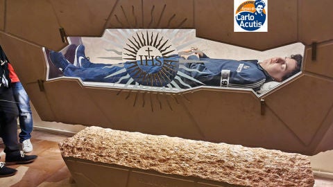 La tumba del joven se abri&oacute; al p&uacute;blico el pasado 1 de octubre