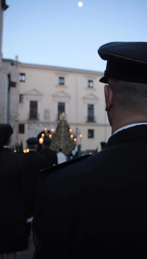 La Hermandad procesiona cada Martes Santo La Hermandad procesiona cada Martes Santo