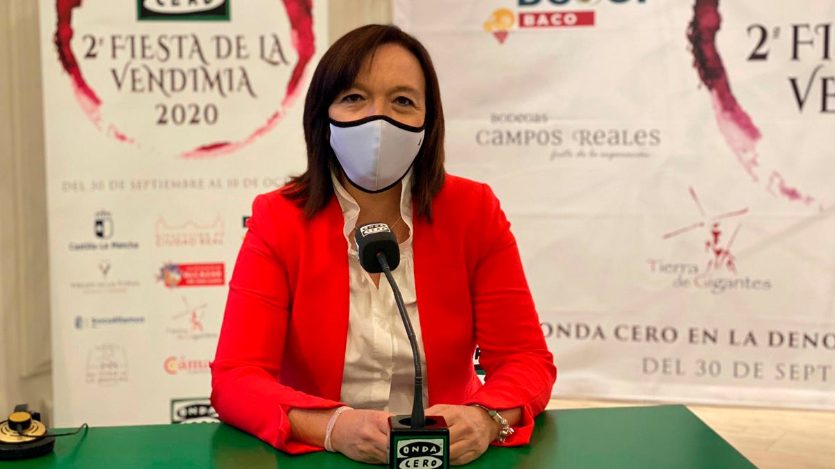 Rosa Melchor, alcaldesa de Alcázar de San Juan: "No hemos parado de trabajar estos meses y queremos que siga la actividad económica" Rosa Melchor, alcaldesa de Alcázar de San Juan: "No hemos parado de trabajar estos meses y queremos que siga la actividad económica"
