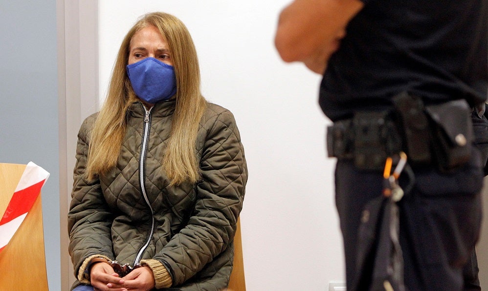 Conchi Martínez condenada a 22 años de cárcel por matar a su marido junto a su cuidador que también irá a prisión Conchi Martínez condenada a 22 años de cárcel por matar a su marido junto a su cuidador que también irá a prisión