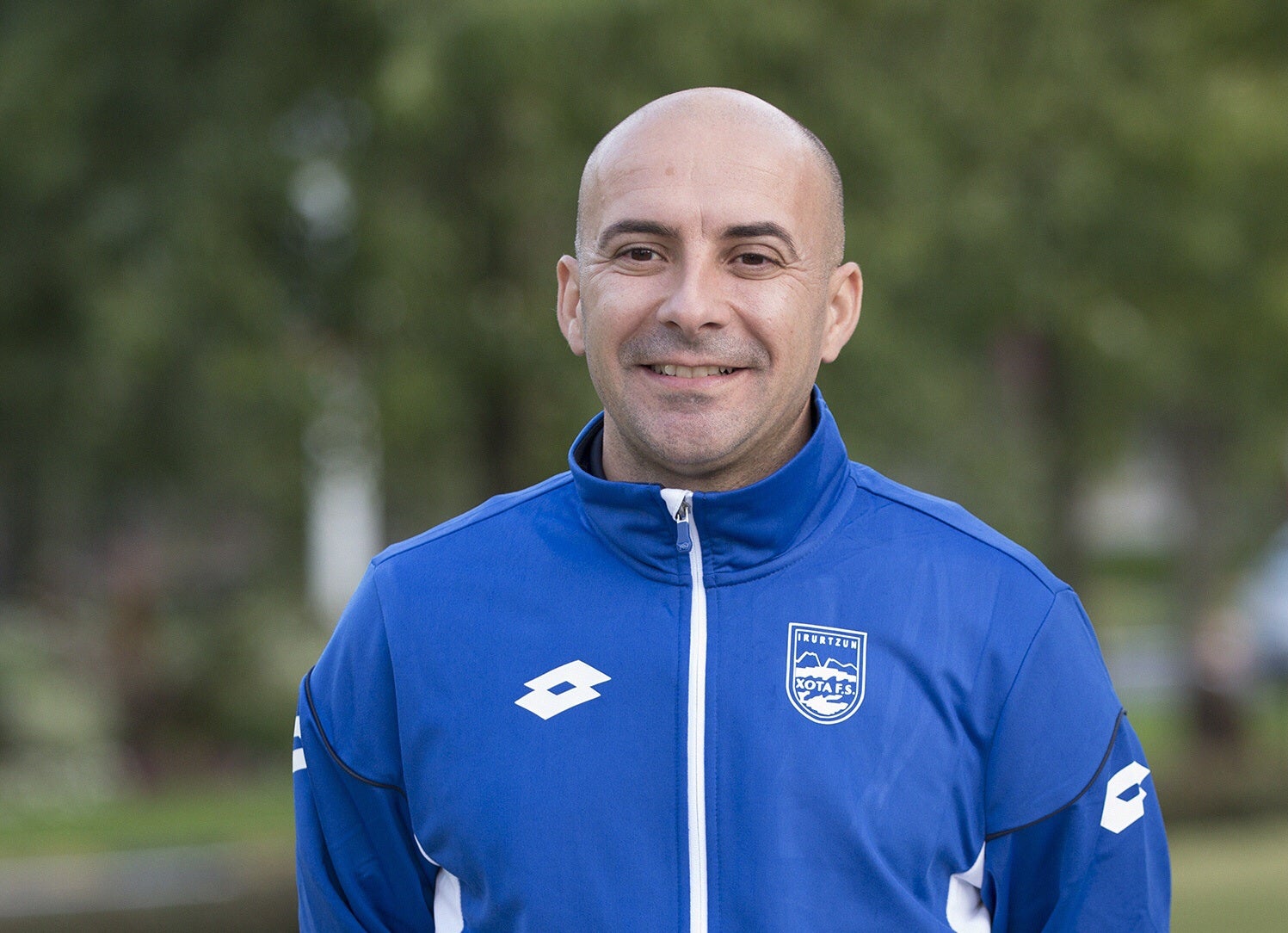 Miguel Hernández: "Aunque alguno de los nuevos no sabe ni el idioma, ya respira el escudo y los valores del Xota" Miguel Hernández: "Aunque alguno de los nuevos no sabe ni el idioma, ya respira el escudo y los valores del Xota"