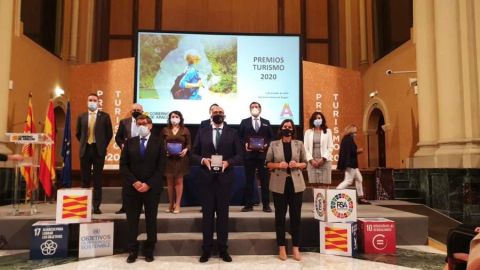 Entrega de Placas y Medalla al M&eacute;rito Tur&iacute;stico