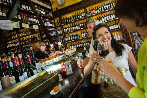 Bodegas Almau cumple 150 años mirando a un futuro Bodegas Almau cumple 150 años mirando a un futuro