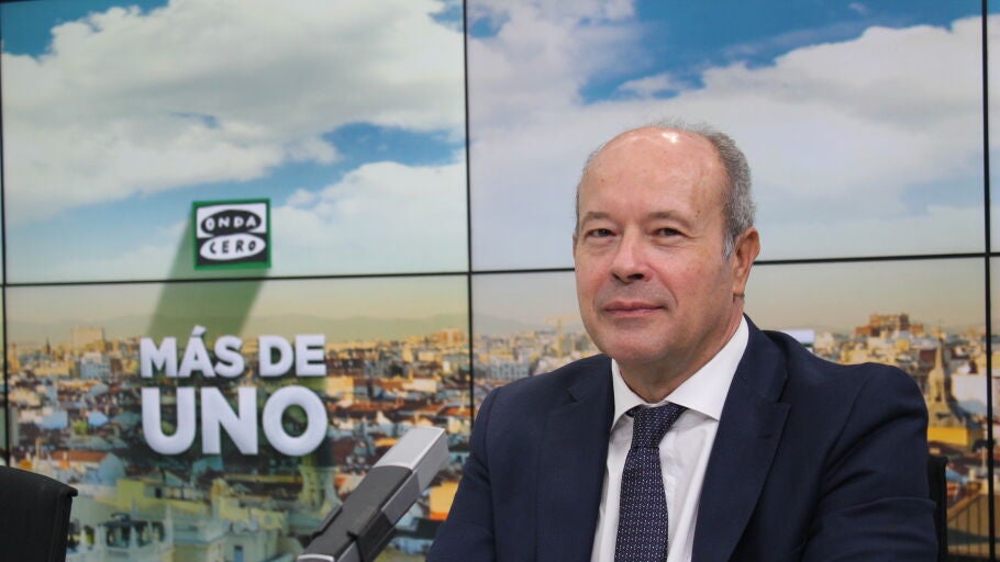 El ministro de Justicia, Juan Carlos Campo, en los estudios de Onda Cero