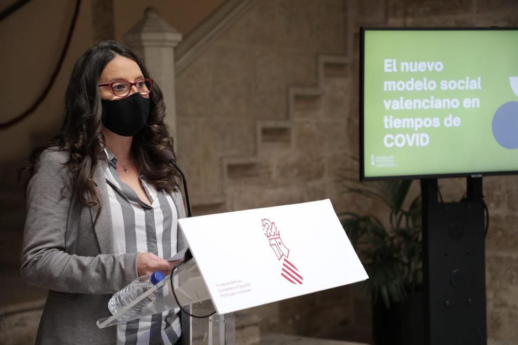 Oltra anuncia una inyección de 41 millones más para el sistema de dependencia y otros 47 para la renta valenciana Oltra anuncia una inyección de 41 millones más para el sistema de dependencia y otros 47 para la renta valenciana
