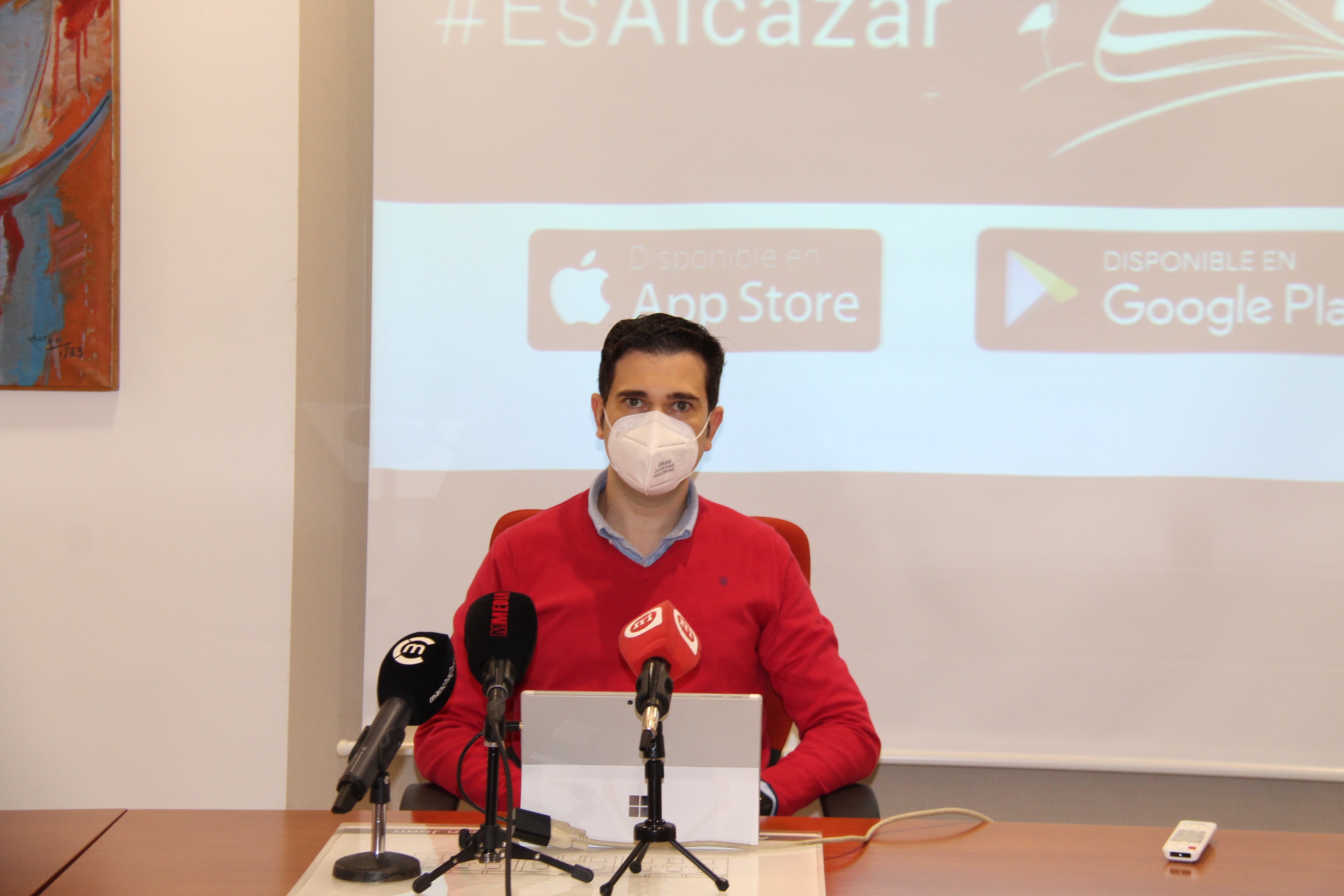 El ayuntamiento de Alcázar dispone de una nueva aplicación que incluye los nuevos servicios telemáticos y mantiene el servicio de notificación de incidencias El ayuntamiento de Alcázar dispone de una nueva aplicación que incluye los nuevos servicios telemáticos y mantiene el servicio de notificación de incidencias