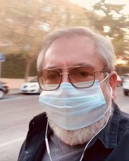 El vídeo viral de un actor de 'Acacias 38' que repasa la Historia desde la I Guerra Mundial El vídeo viral de un actor de 'Acacias 38' que repasa la Historia desde la I Guerra Mundial