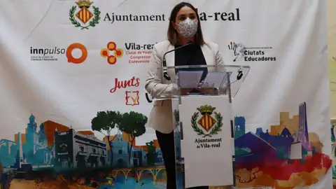 La regidora de Joventut, Anna Vicens ha presenntat l´Avançada Jove. Els dies 14 y 15 d´octubre la regidoria de Joventut programa la segona edició de la cita amb activitats gratuïtes en l´Auditori Municipal.