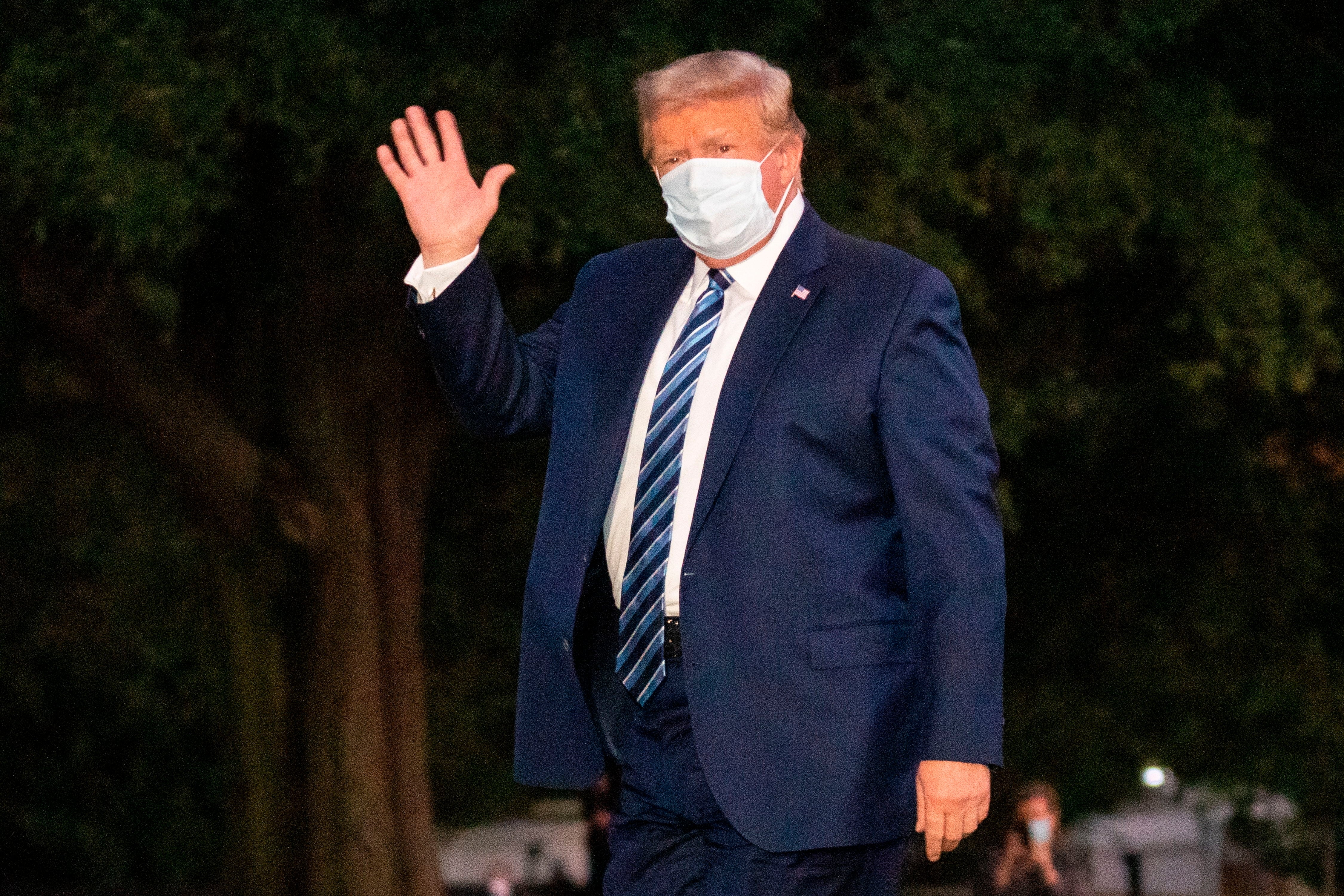 Las preguntas de Amón: "¿Conseguirá Trump convertir su alta médica en una victoria electoral?" Las preguntas de Amón: "¿Conseguirá Trump convertir su alta médica en una victoria electoral?"