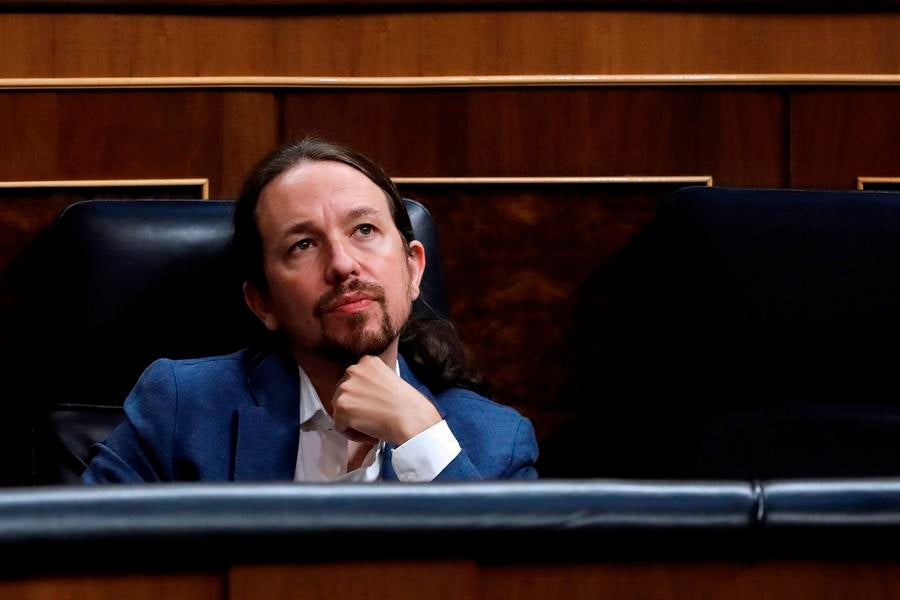 Tertulia: El 'Caso Dina' irrumpe en el show del Plan de Recuperación Tertulia: El 'Caso Dina' irrumpe en el show del Plan de Recuperación