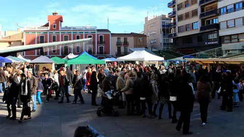 La fira de santa Caterina se celebrarà amb canvit d´ubicació i mesures restrictives front al coronavirus. L´Ajuntament de Vila-real no renúncia a la fira, però amb prudència i amb totes les mesures de prevenció davant la COVID-19.
