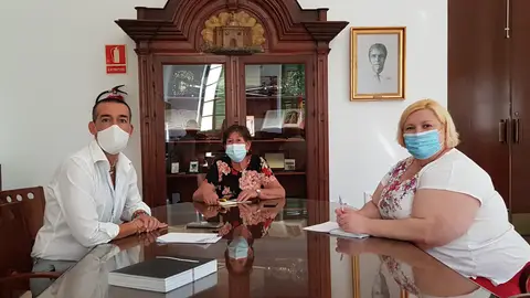 Reunión entre Ayuntamiento y la Flave Reunión entre Ayuntamiento y la Flave