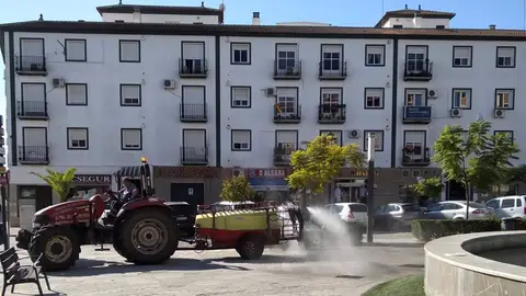 En Bollullos, labores de desinfección En Bollullos, labores de desinfección