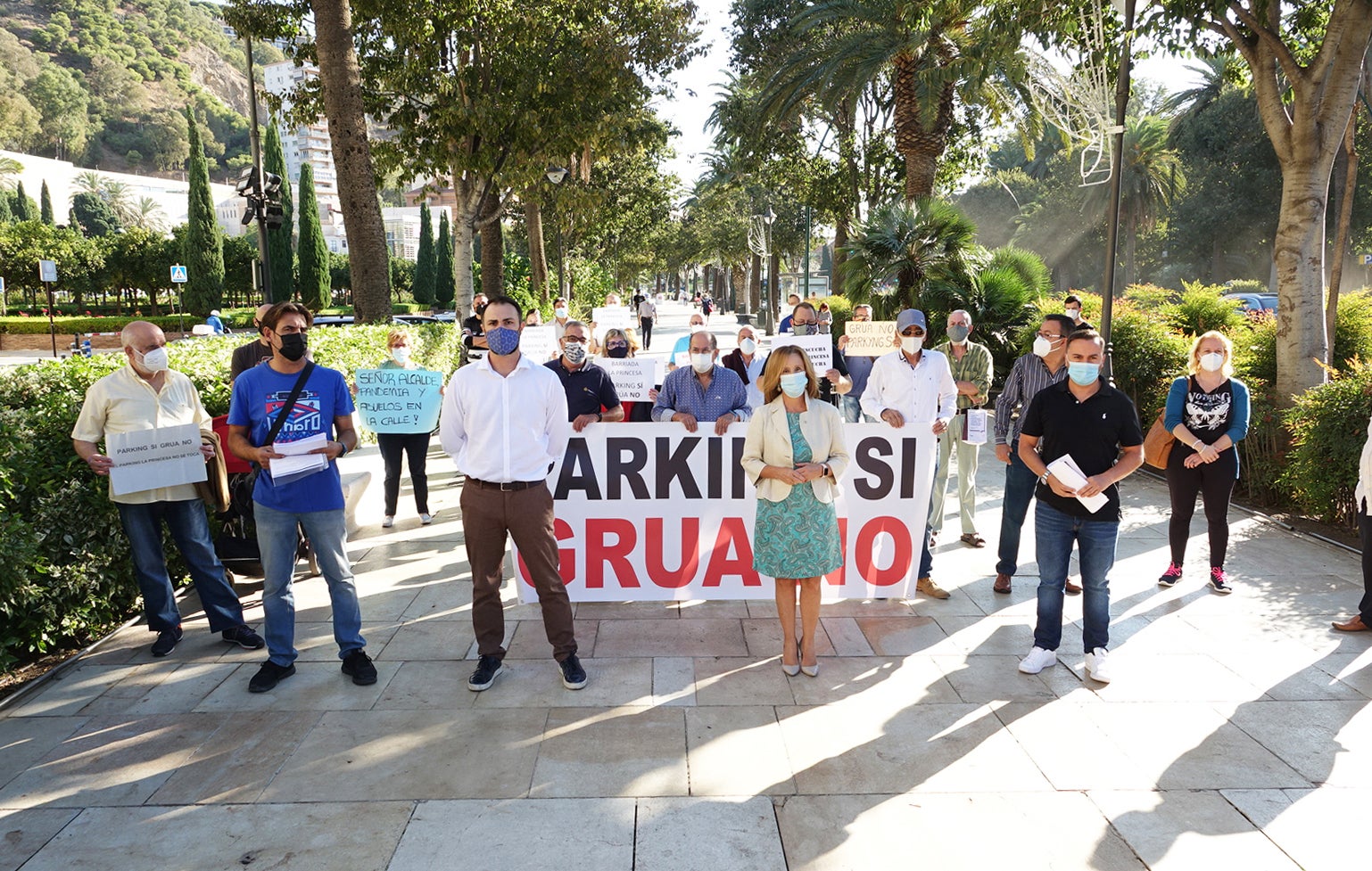 Los vecinos de La Princesa piden una solución para el aparcamiento de sus vehículos Los vecinos de La Princesa piden una solución para el aparcamiento de sus vehículos
