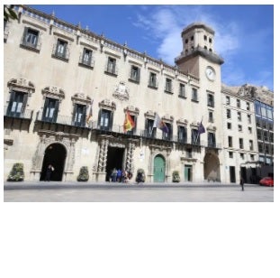 La Plaza del Ayuntamiento concentra las actividades del Nou d'Octubre La Plaza del Ayuntamiento concentra las actividades del Nou d'Octubre