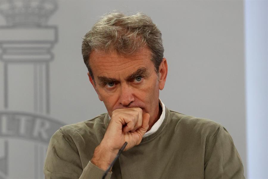 El Sindicato de Enfermería pide a Illa el cese "inmediato" de Simón por sus comentarios "denigrantes" El Sindicato de Enfermería pide a Illa el cese "inmediato" de Simón por sus comentarios "denigrantes"