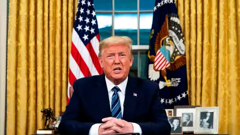 Imagen de Archivo del presidente de los Estados Unidos, Donald Trump, en el Despacho Oval en Washington Imagen de Archivo del presidente de los Estados Unidos, Donald Trump, en el Despacho Oval en Washington