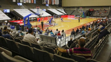 Publico en el baloncesto, por lo tanto, habrá gente en Los Cármenes. Onda Deportiva Granada 08/10/2020 Publico en el baloncesto, por lo tanto, habrá gente en Los Cármenes. Onda Deportiva Granada 08/10/2020