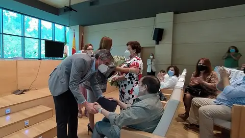 Instantes de la entrega del galardón Instantes de la entrega del galardón