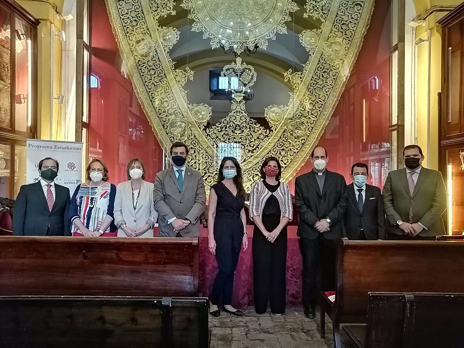 La Hermandad de los Estudiantes y Cáritas se unen para apoyar a 95 estudiantes universitarios sin recursos La Hermandad de los Estudiantes y Cáritas se unen para apoyar a 95 estudiantes universitarios sin recursos