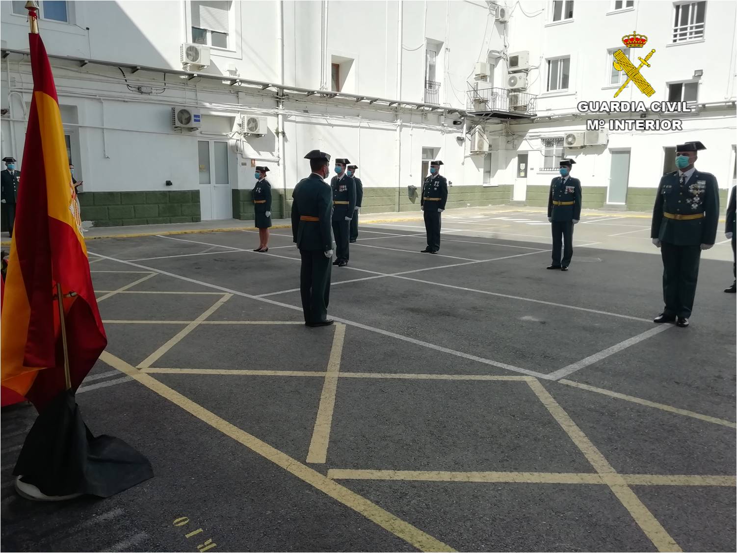 La Guardia Civil de Alicante celebró ayer la Festividad de su patrona con un simbólico acto castrense La Guardia Civil de Alicante celebró ayer la Festividad de su patrona con un simbólico acto castrense