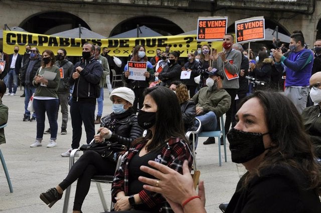 Escoitamos as demandas de duas asociacións de hosteleiros de Ourense Escoitamos as demandas de duas asociacións de hosteleiros de Ourense