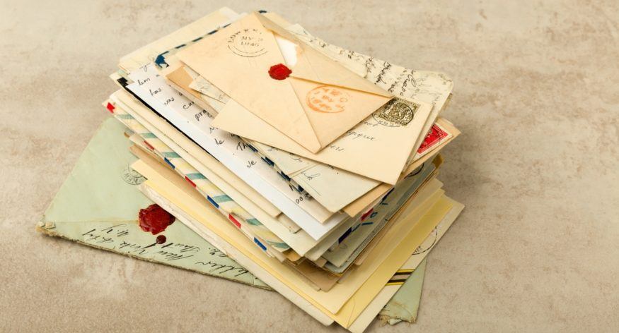 Cartas en papel que cruzan el mundo y la Historia Cartas en papel que cruzan el mundo y la Historia